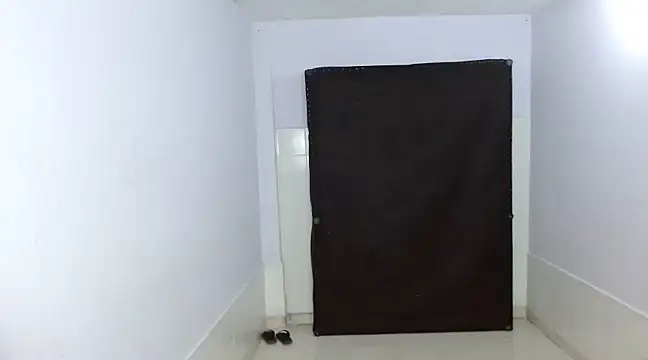 Snapshot of latino_hotxxx chatting on 12/07/24, 04:42 latino hotxxx online show from 12/07/24, 04:42