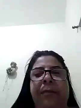 coroadelicia45 online show from 12/18/24, 07:15