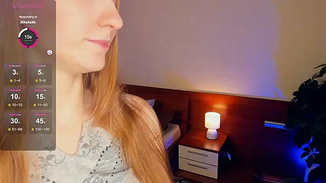 Snapshot of EsmaCarll chatting on 12/06/24, 01:29 EsmaCarll online show from 12/06/24, 01:29