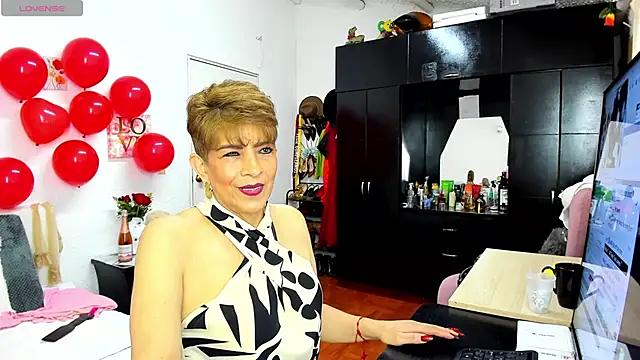 Angelina Stone 65 online show from 02/16/26, 09:22