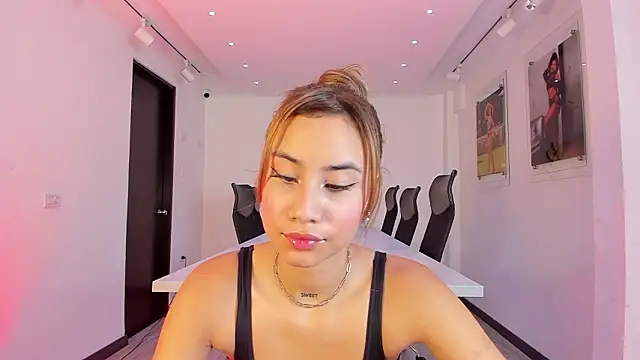 Snapshot of NairobiLee chatting on 02/03/26, 10:20 NairobiLee online show from 02/03/26, 10:20