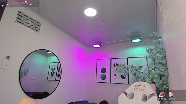 Tiara rr online show from 03/08/26, 03:43