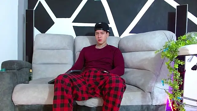 JUSTIN FULLER1 online show from 11/17/25, 05:19