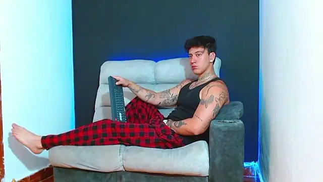 JUSTIN FULLER1 online show from 01/12/26, 05:40