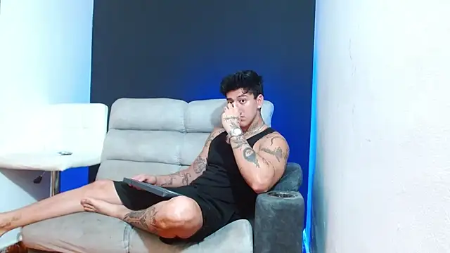 JUSTIN FULLER1 online show from 03/26/26, 02:22