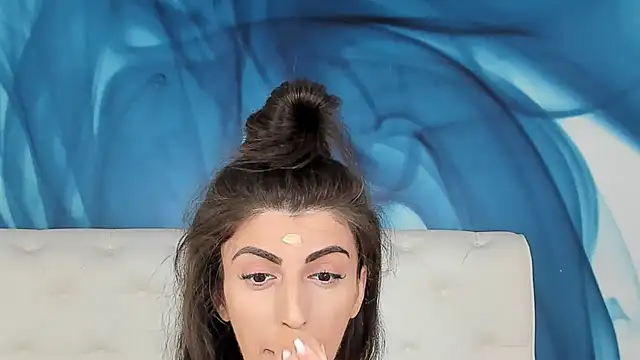 SkinnyDolly online show from 10/10/25, 02:10