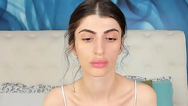 SkinnyDolly online show from 10/14/25, 02:01