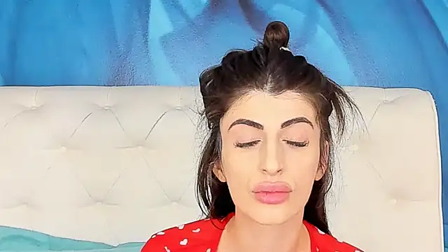 SkinnyDolly online show from 02/05/26, 10:03