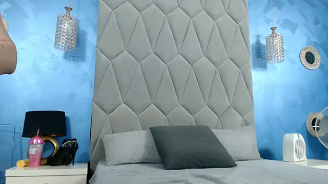 AretiAlisya online show from 09/23/25, 05:21