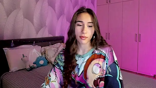 Snapshot of Bambiii_bby chatting on 12/11/24, 02:09 Bambiii bby online show from 12/11/24, 02:09