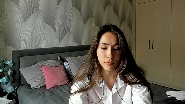 Bambiii bby online show from 06/22/26, 07:05