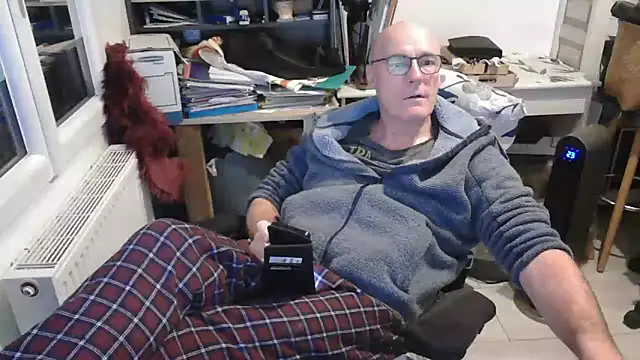 bogland33 online show from 03/15/25, 07:27