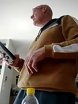 bogland33 online show from 03/17/25, 12:46