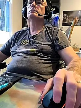 bogland33 online show from 03/22/25, 04:04