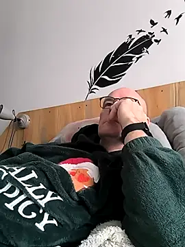 bogland33 online show from 11/24/25, 12:38