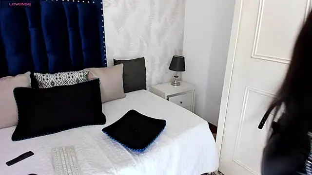 AddictivextS online show from 10/24/25, 03:19