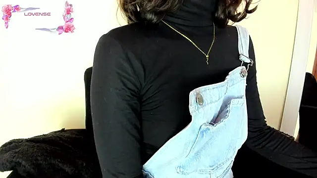 its  angelica  online show from 01/24/25, 04:27