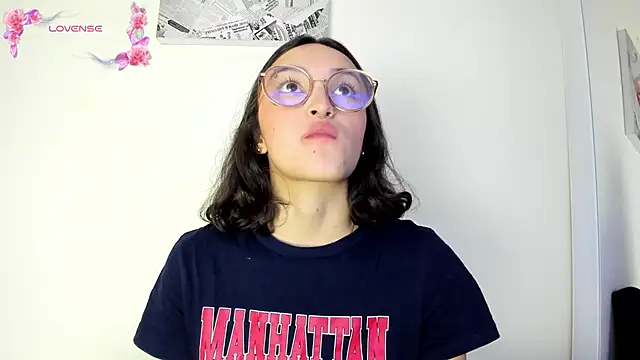 its  angelica  online show from 01/28/25, 07:00