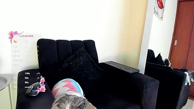 its  angelica  online show from 11/13/25, 07:35