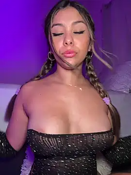 tuckersabrina online show from 03/01/25, 02:44