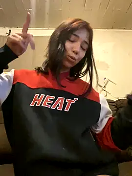 Snapshot of kittyprettybby chatting on 10/04/25, 11:25 kittyprettybby online show from 10/04/25, 11:25