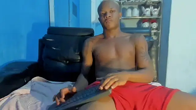 Snapshot of Alid_17 chatting on 11/07/25, 07:19 Alid 17 online show from 11/07/25, 07:19