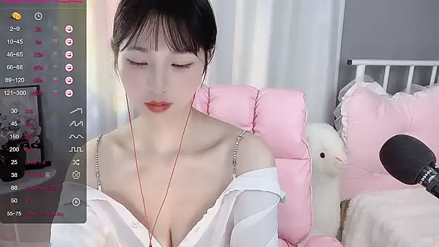 -Jolene-688- online show from 01/03/25, 12:11