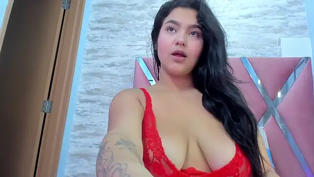 Snapshot of charlotterichardss chatting on 01/18/25, 11:43 charlotterichardss online show from 01/18/25, 11:43