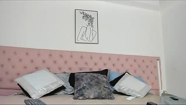 CarolinaGlamour online show from 03/04/26, 07:09