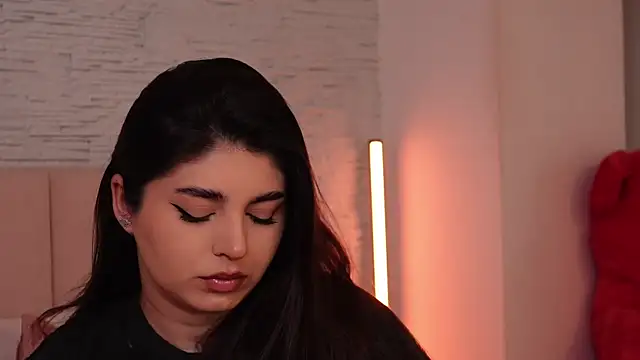 RachelSwaan online show from 12/22/24, 11:44