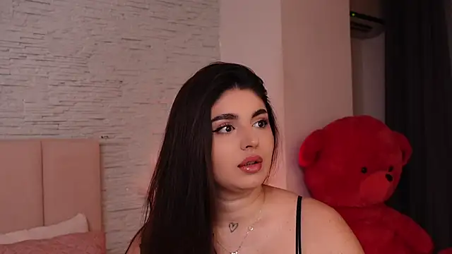 RachelSwaan online show from 01/10/25, 05:37