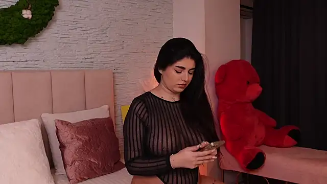 RachelSwaan online show from 01/21/25, 07:04