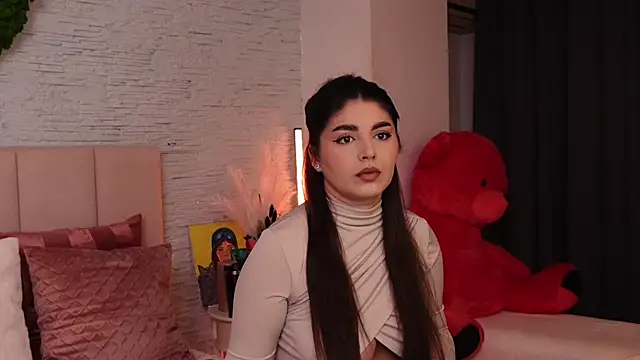 RachelSwaan online show from 02/05/25, 04:37