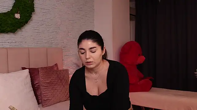 RachelSwaan online show from 02/24/25, 05:54