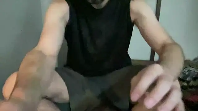 Snapshot of alphajoshkosh chatting on 06/16/26, 11:40 alphajoshkosh online show from 06/16/26, 11:40