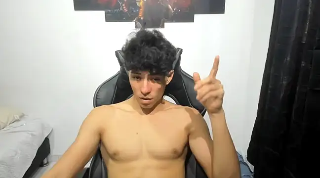 Snapshot of enzo_sloran chatting on 02/19/25, 05:16 enzo sloran online show from 02/19/25, 05:16