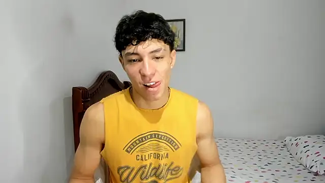 Snapshot of enzo_sloran chatting on 10/17/25, 12:08 enzo sloran online show from 10/17/25, 12:08