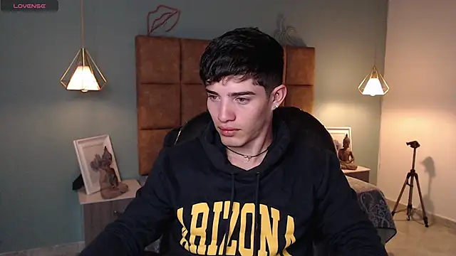 AlejooTwink online show from 02/05/25, 12:53