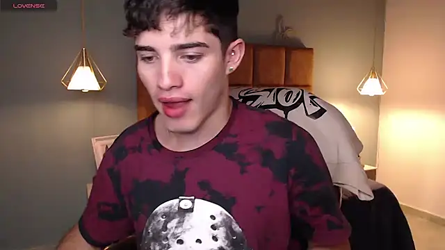 AlejooTwink online show from 02/08/25, 08:42