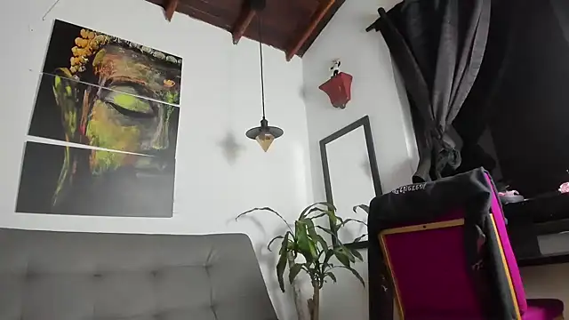 Layla 707 online show from 03/18/25, 12:49