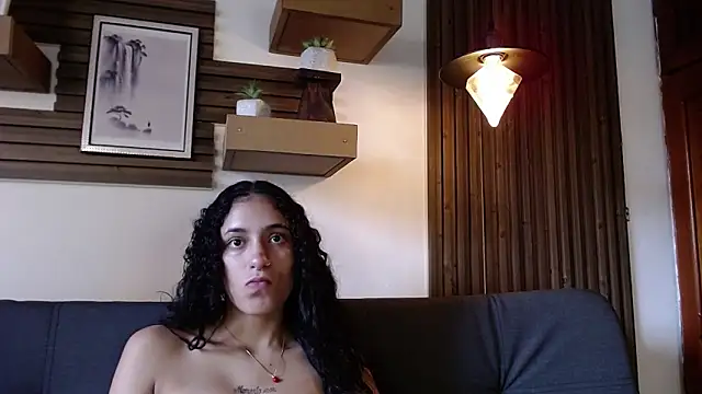 Layla 707 online show from 11/15/25, 08:38