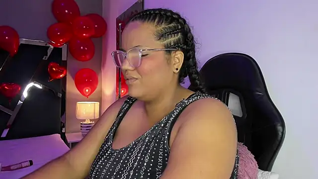 MhiaRey online show from 02/05/25, 01:00