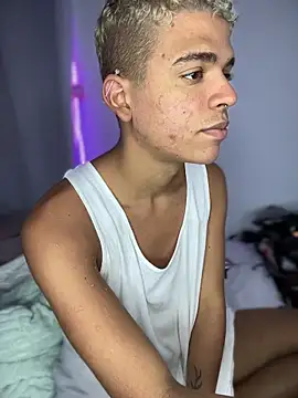 Leo bunny hot online show from 03/18/26, 09:29