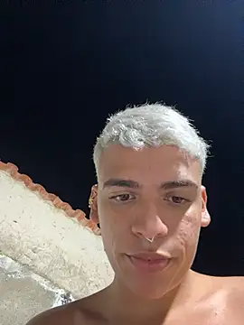 Leo bunny hot online show from 04/15/26, 03:13