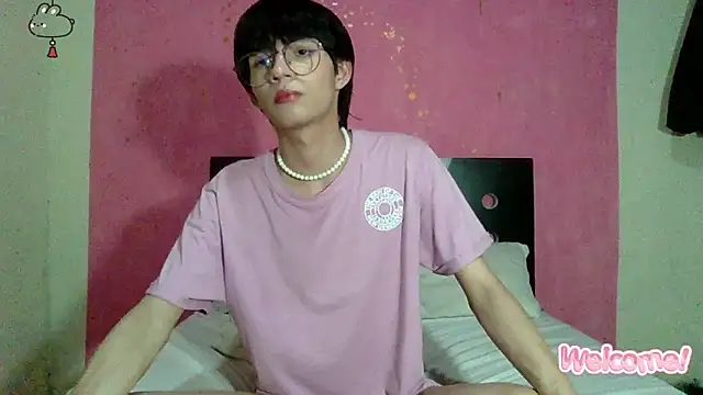 Snapshot of seung_vinblue chatting on 12/10/24, 02:27 seung vinblue online show from 12/10/24, 02:27