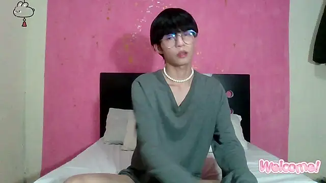 Snapshot of seung_vinblue chatting on 12/12/24, 11:03 seung vinblue online show from 12/12/24, 11:03