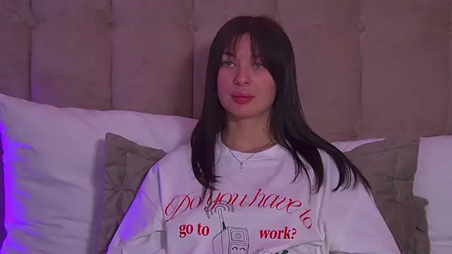 AlexandraBloom online show from 01/26/25, 09:29