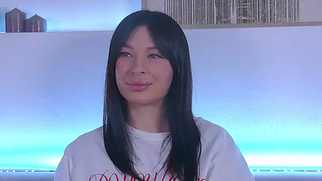 AlexandraBloom online show from 01/29/25, 09:39