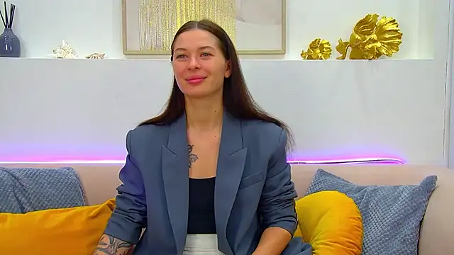 AlexandraBloom online show from 09/11/25, 06:19