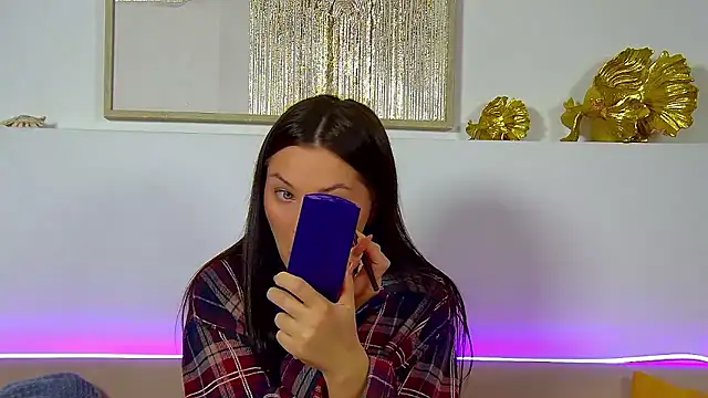 AlexandraBloom online show from 11/06/25, 06:20